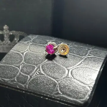 저스틴 데이비스 스톤 크라운 핑크 귀걸이 한쪽 실버