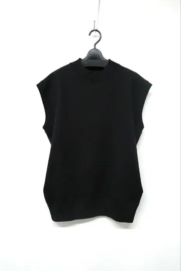 EDIFICE(에디피스) 블랙 슬리브리스 베스트