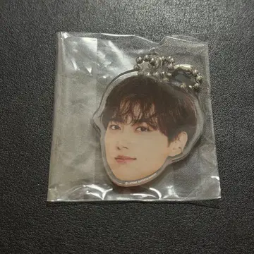 INI 오자키 타쿠미 XQUARE 캡슐 토이 가챠 얼굴 아크링 키링