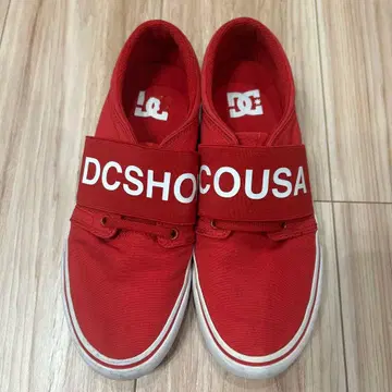 DC Shoes 레드 스니커즈