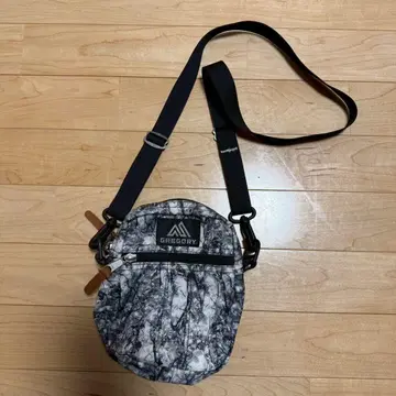 [ 새상품급 ] GREGORY 그레고리 숄더백 사코슈 카모 무늬 블랙