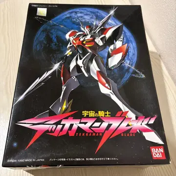 우주의 기사 테카맨 블레이드 1/16 피규어 BANDAI