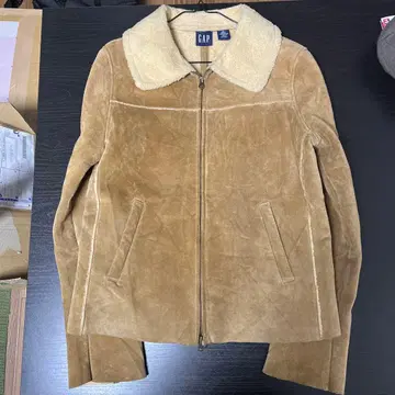 GAP 퍼 달린 브라운 자켓 M 사이즈