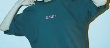 YOASOBI 요루니카케루 티셔츠 미개봉 M 사이즈