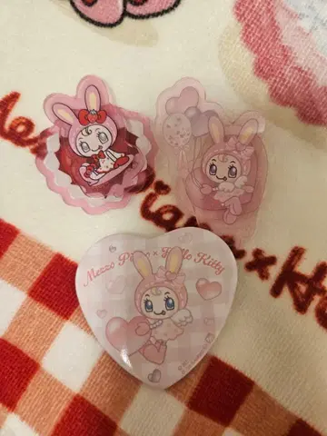 헬로키티 메조피아노 콜라보 베리에짱 3점 세트