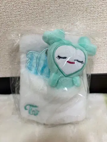 TWICE LOVELY'S 미나 이불 릴 패스 케이스