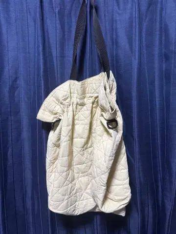 YOKE 퀼팅 토트백 아이보리