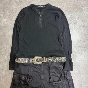 archive UNIQLO thermal henry neck black