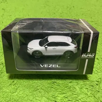 혼다 베젤 e:HEV Z 프리미엄 선라이트 화이트 미니카