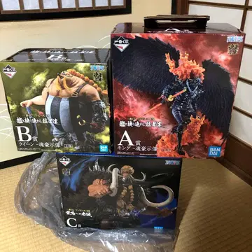 원피스 제일복권 타마고지조 킹 퀸 잭 용과 소매를 나란히 한 맹자들