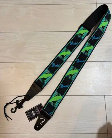 Fender Neon Monogrammed Strap 블루그린