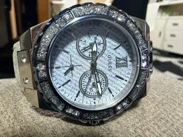 GUESS 크로노그래프 시계 화이트