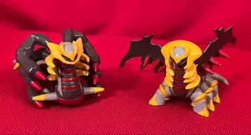 기라티나 몬코레 피규어 2개 세트