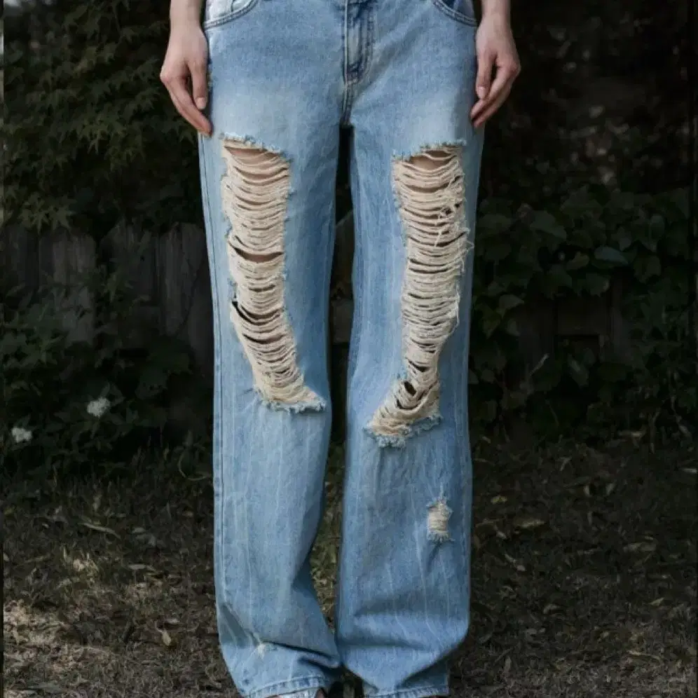 Bohemian Seoul Boheomseo Strap Cargo Sweatpants S on Bunjang
