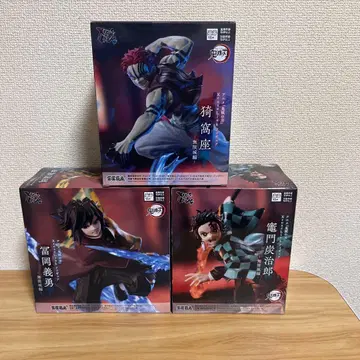 토미오카 기유 카마도 탄지로 피규어