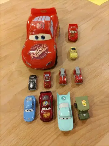 카즈 묶음 판매 디즈니 피규어