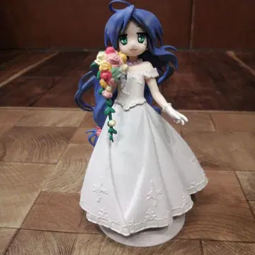 러키스타 엑스트라 썸머 웨딩 피규어 이즈미 코나타