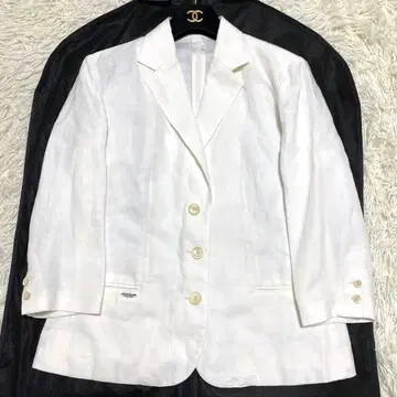 [컨디션 최상 현행] 마드모아젤 논논 린넨 100% 테일러드 자켓 화이트