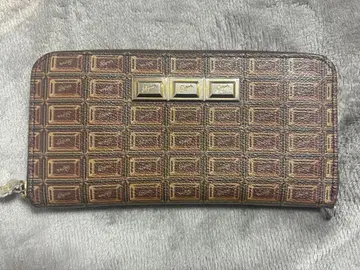 Q-pot. 초콜릿 지퍼 장지갑