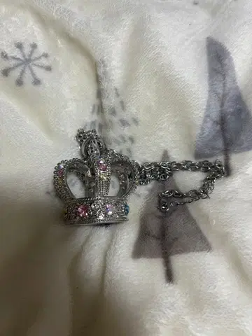 수요일의 앨리스 왕관 크라운 목걸이 대 실버