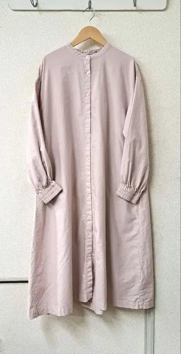 SUNVALLEY 옥스 밴드 카라 원피스 파우더 핑크