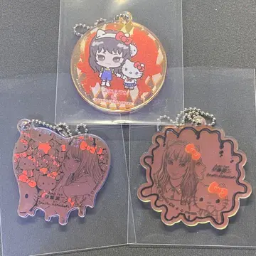 갸루 토미에 헬로키티 이토 준지 산리오 헬로키티 콜라보 키링