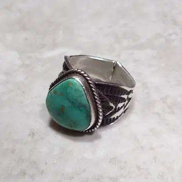 NAVAJO SUNSHINE REEVES 터콰이즈 반지