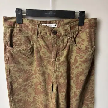 ZARA 페이즐리 무늬 데님 28