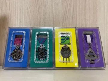 계속 한밤중이면 좋을 텐데. 회원 훈장 2021~2024