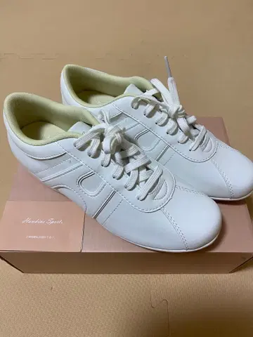 호킨스 스니커즈 23.5cm 화이트/화이트 미사용 새상품