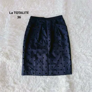 La TOTALITE 도트 블랙 사이즈 36 타이트 스커트 미니 블랙