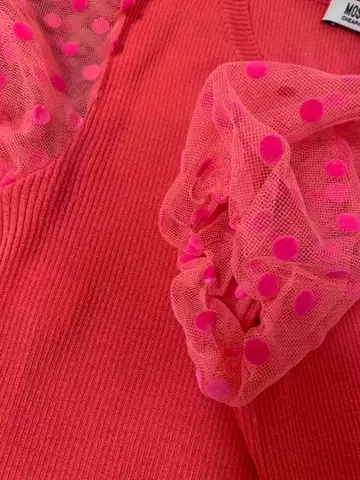 컨디션 최상 화려한 핑크 튤 소매 니트/모스키노