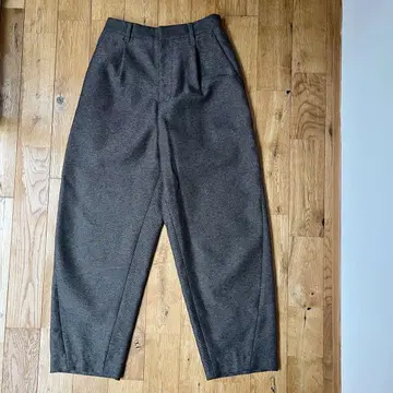 Beauty&youth 턱 트위드 팬츠