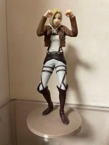 제일복권 진격의 거인 애니 피규어 여성형 거인