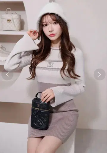 LP 라인 리브 니트 원피스