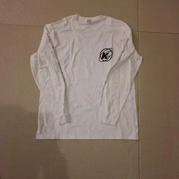 기나시 사이클 롱 T셔츠