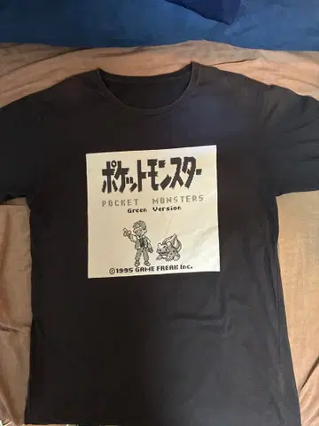 [레어템] 포켓몬 20주년 도트 그림 컬렉션 T셔츠 이상해씨 빨강 초록