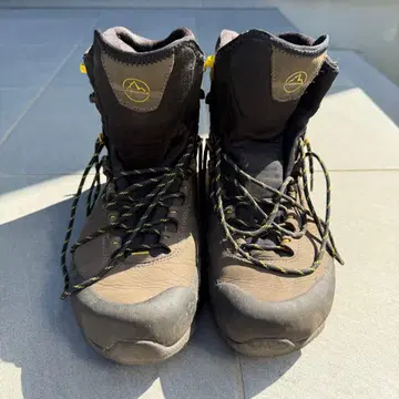 스포르티바 28cm 등산화 44