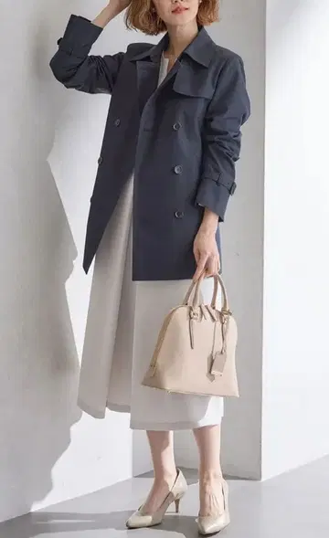 23구 코튼 폴리에스테르 개버딘 숏 트렌치코트 39,600엔