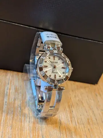 CITIZEN 솔라 손목시계 wicca 미사용 새상품