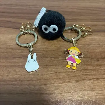[ 스튜디오 지브리 ] 토토로와 메이의 키링 세트