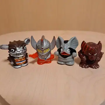 울트라맨 시리즈 피규어 손가락 인형 4체 세트