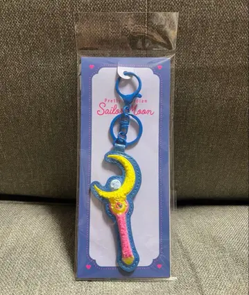 세일러문 사가 자수 키링 문 스틱