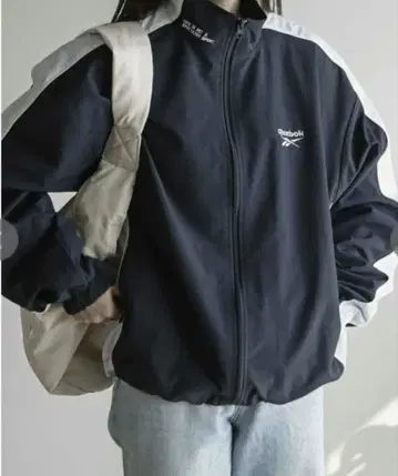 Reebok 별주 스몰 벡터 자수 밑단 드로스트 나일론 자켓 네이비 M