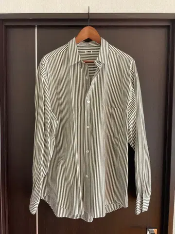 H beauty&youth [에이치 뷰티 앤드 유스] 스트라이프 셔츠