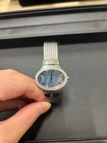 필립 샤리오르 쿼츠 손목시계 그라데이션 블루