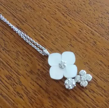 반돔 아오야마 쉘 목걸이