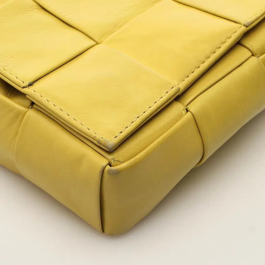 宝缇嘉（Bottega Veneta）Stretch Cassette包