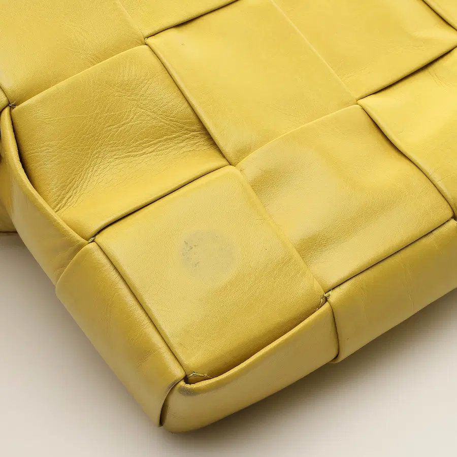 宝缇嘉（Bottega Veneta）Stretch Cassette包