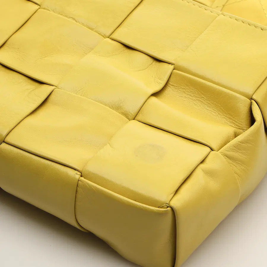 宝缇嘉（Bottega Veneta）Stretch Cassette包